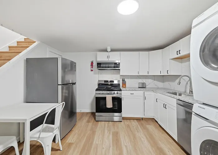 Millvale B Bright &spacious Private Bedroom With Shared Bathroom