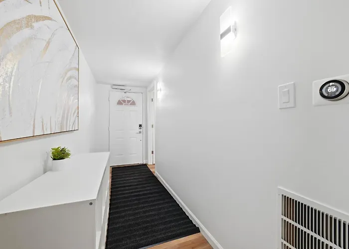 Homestay Millvale B Bright &spacious Private Bedroom With Shared Bathroom
